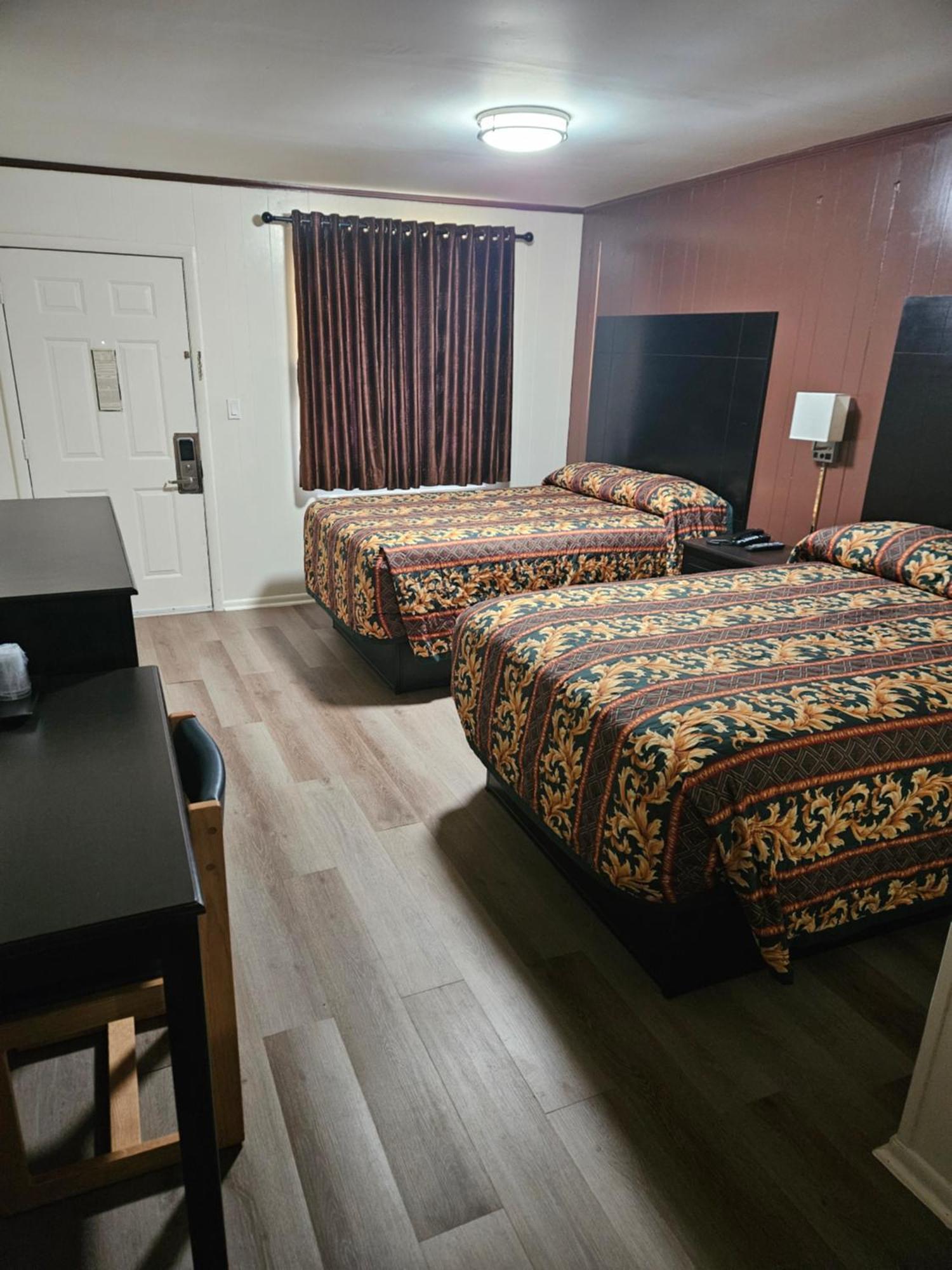 Traveler'S Inn Roanoke Kültér fotó