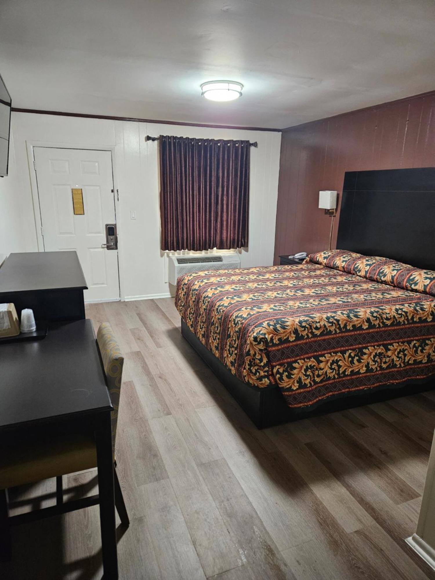 Traveler'S Inn Roanoke Kültér fotó